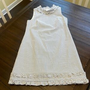 Beautiful Eliza J blue and white seersucker dress size 10